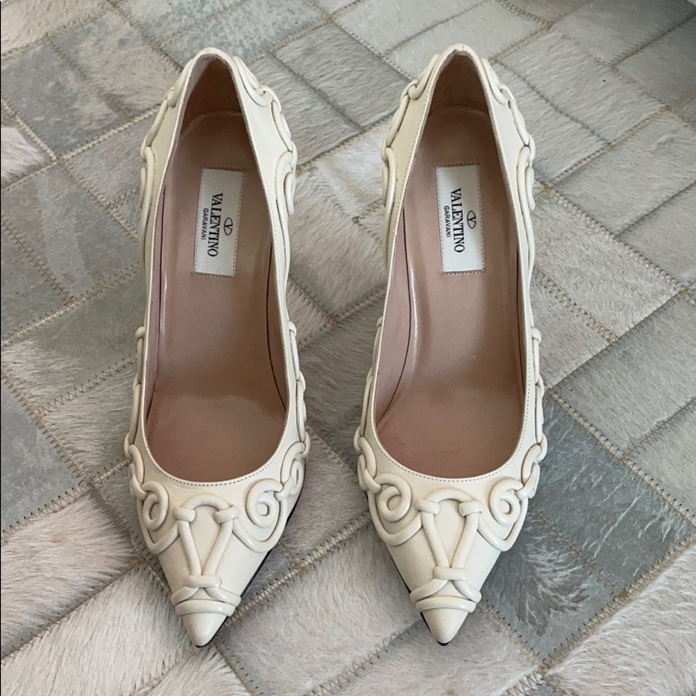 VALENTINO BRAND NEW STILETTOS